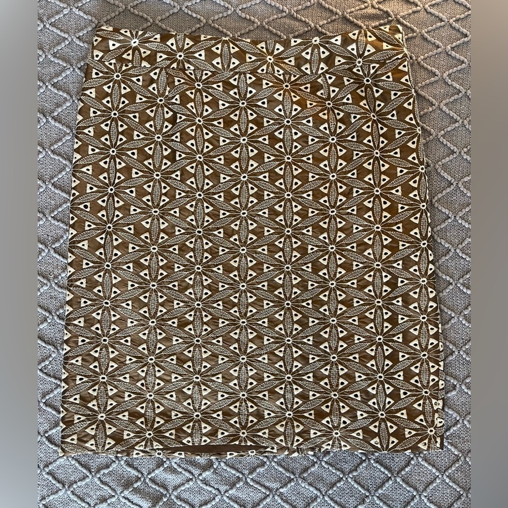 Harold's Brown White Embroidery Geometrical Design Size 14 Women